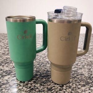 Cirkul Travel Mugs in Green & Tan